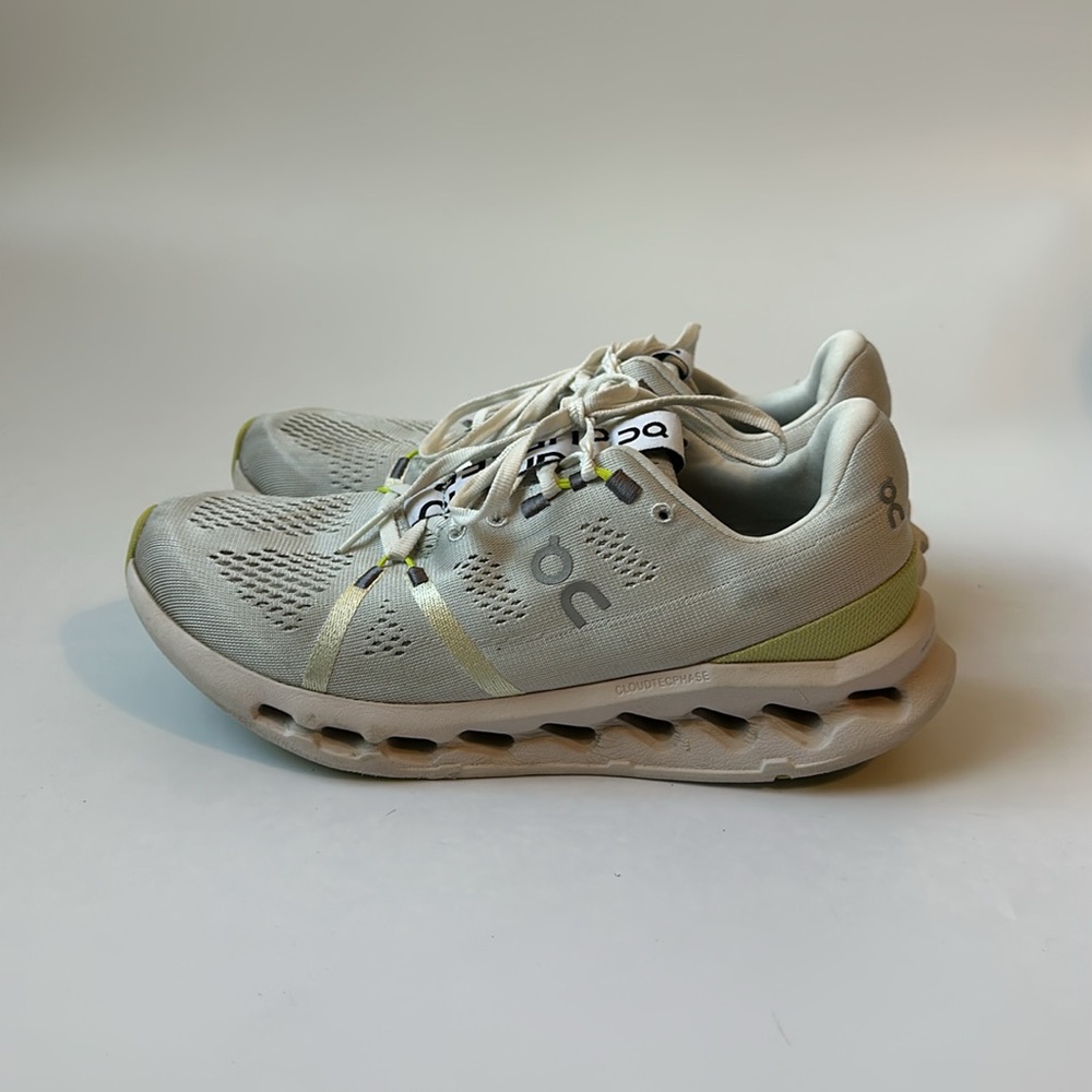 On Cloudsurfer - image 3